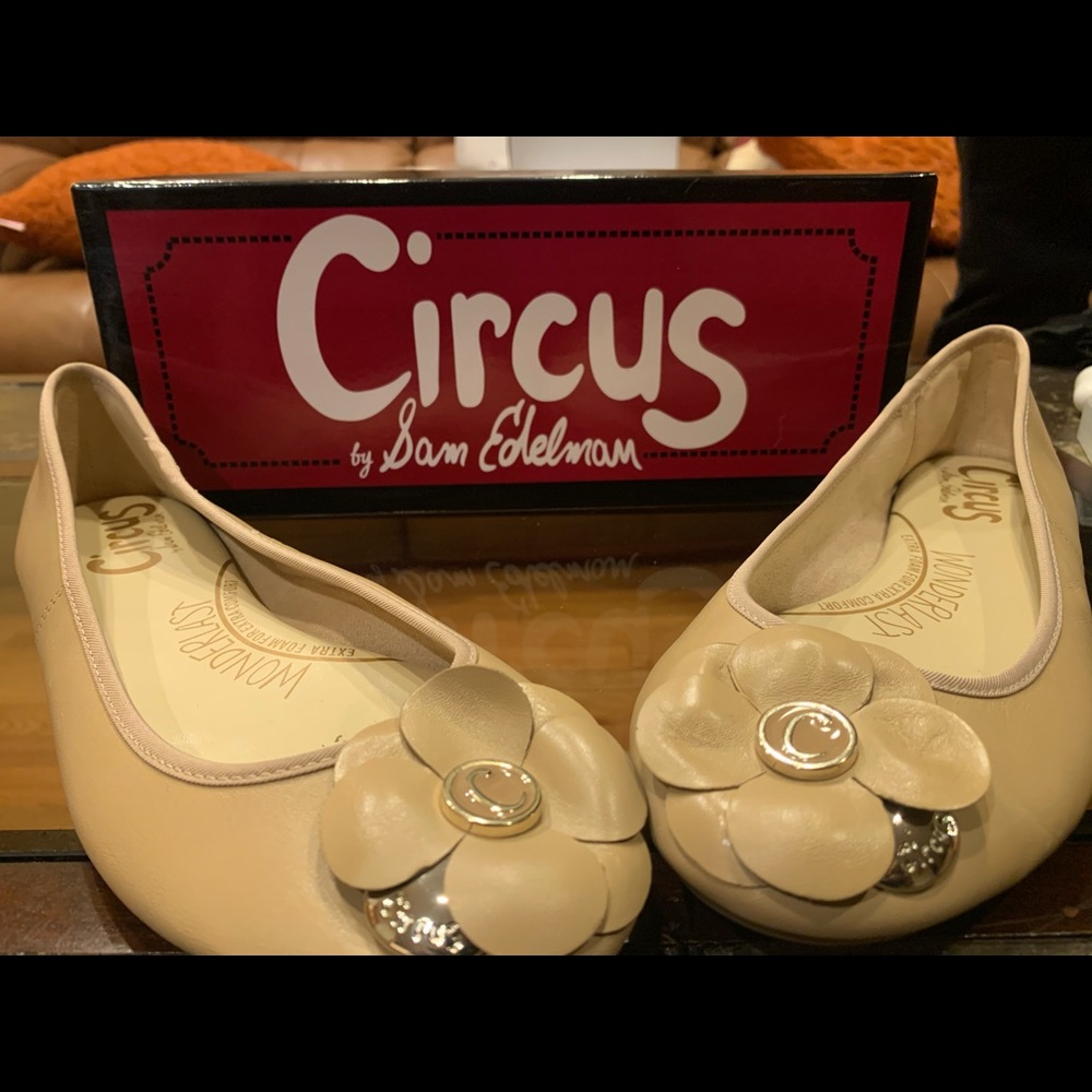 Sam Edelman Tan flats